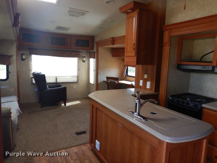 image for item EX9695 2010 Coachmen Wyoming Summit  camper