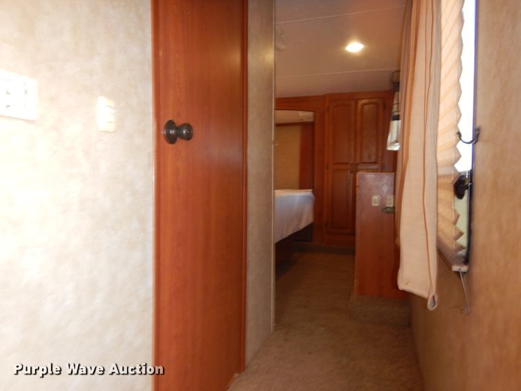 image for item EX9695 2010 Coachmen Wyoming Summit  camper