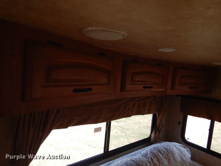 image for item EX9695 2010 Coachmen Wyoming Summit  camper