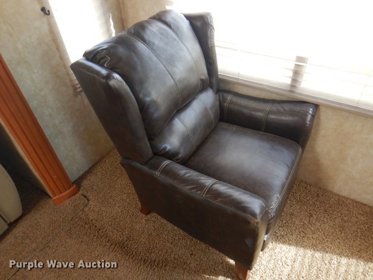 image for item EX9695 2010 Coachmen Wyoming Summit  camper