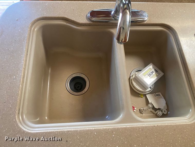 image for item EX9695 2010 Coachmen Wyoming Summit  camper