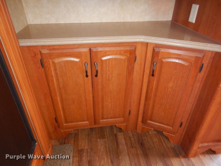 image for item EX9695 2010 Coachmen Wyoming Summit  camper