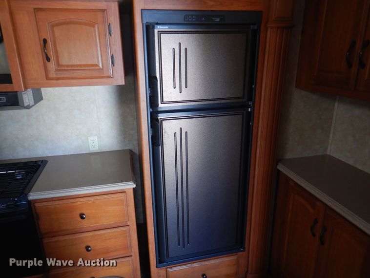 image for item EX9695 2010 Coachmen Wyoming Summit  camper