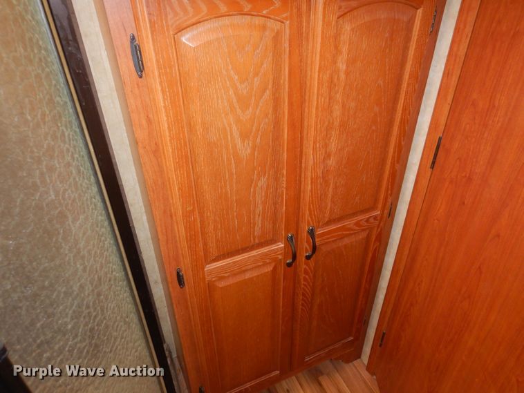 image for item EX9695 2010 Coachmen Wyoming Summit  camper