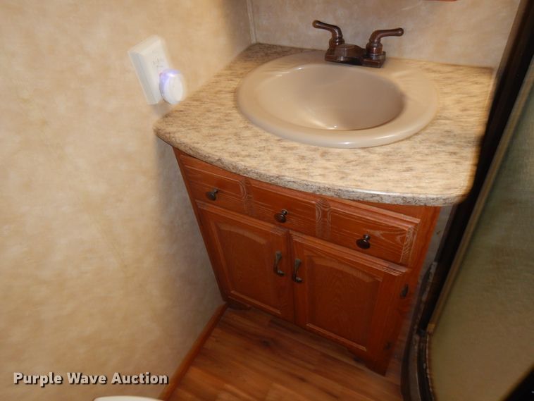 image for item EX9695 2010 Coachmen Wyoming Summit  camper