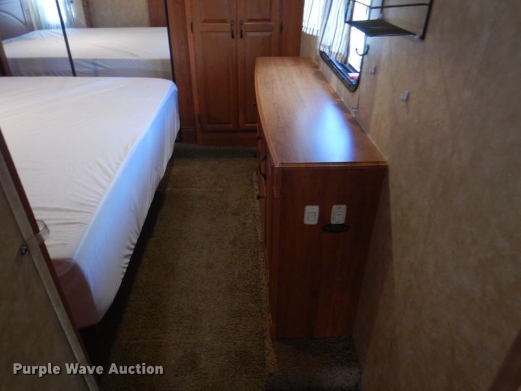 image for item EX9695 2010 Coachmen Wyoming Summit  camper