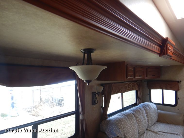 image for item EX9695 2010 Coachmen Wyoming Summit  camper