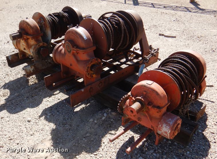 image for item EX9696 (3) winches