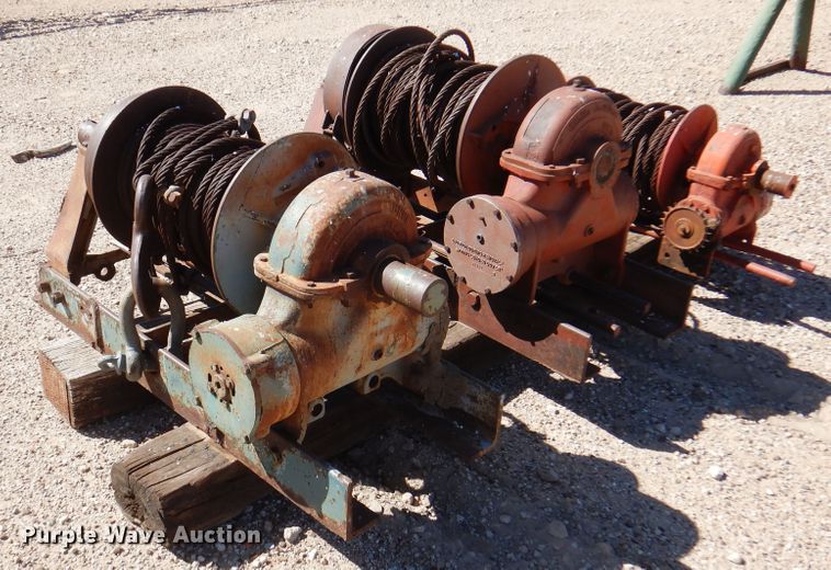 image for item EX9696 (3) winches