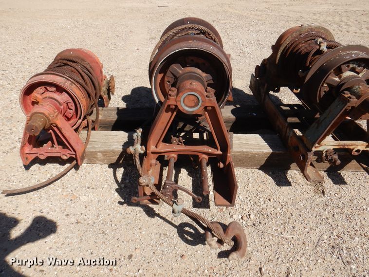 image for item EX9696 (3) winches