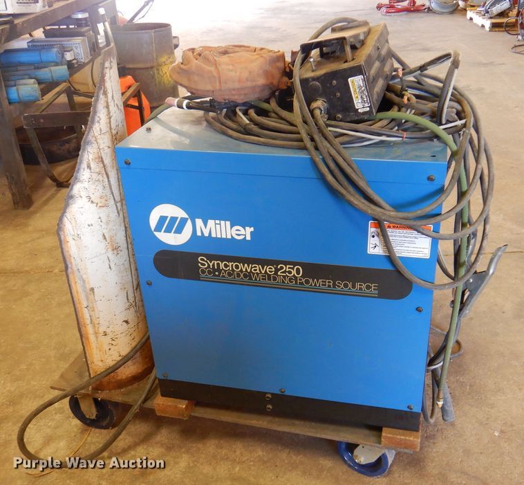 image for item EX9701 Miller Syncrowave 250  welder