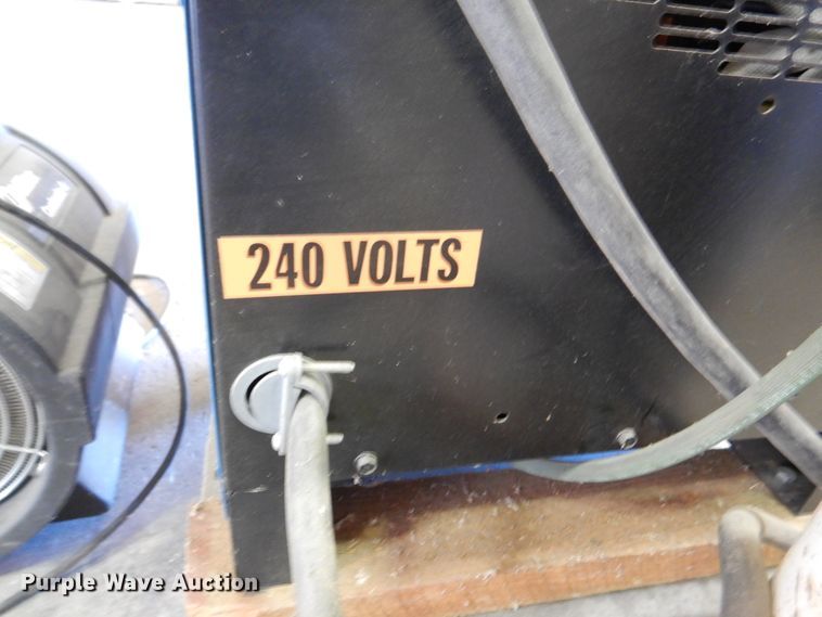 image for item EX9701 Miller Syncrowave 250  welder