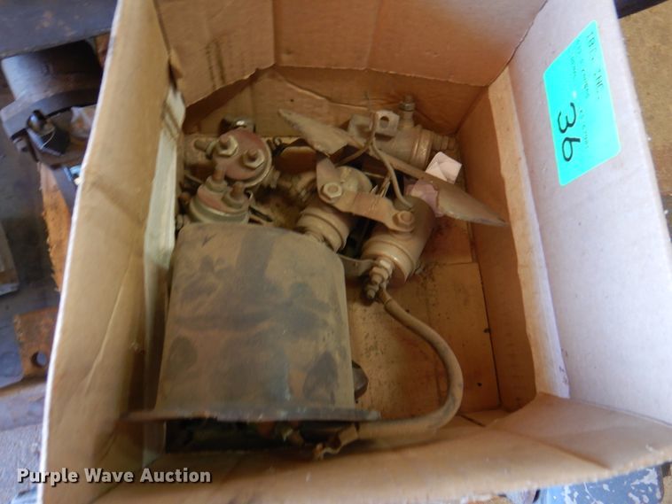 image for item EX9704 (3) winches