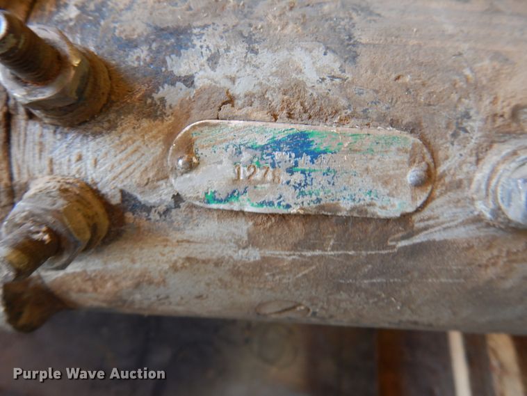 image for item EX9704 (3) winches