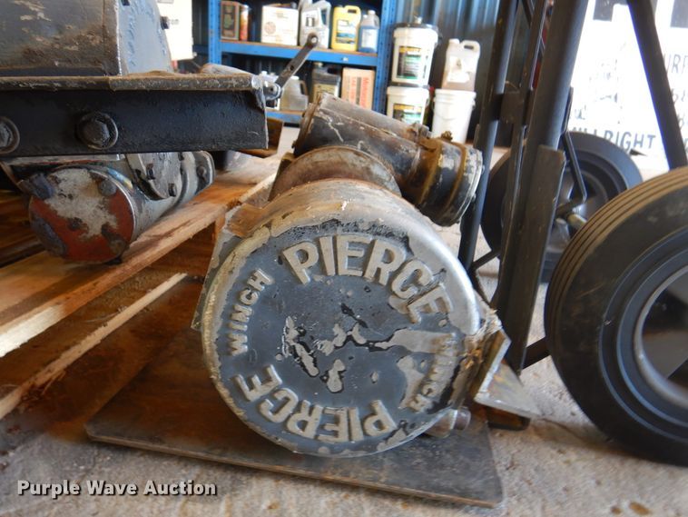 image for item EX9704 (3) winches