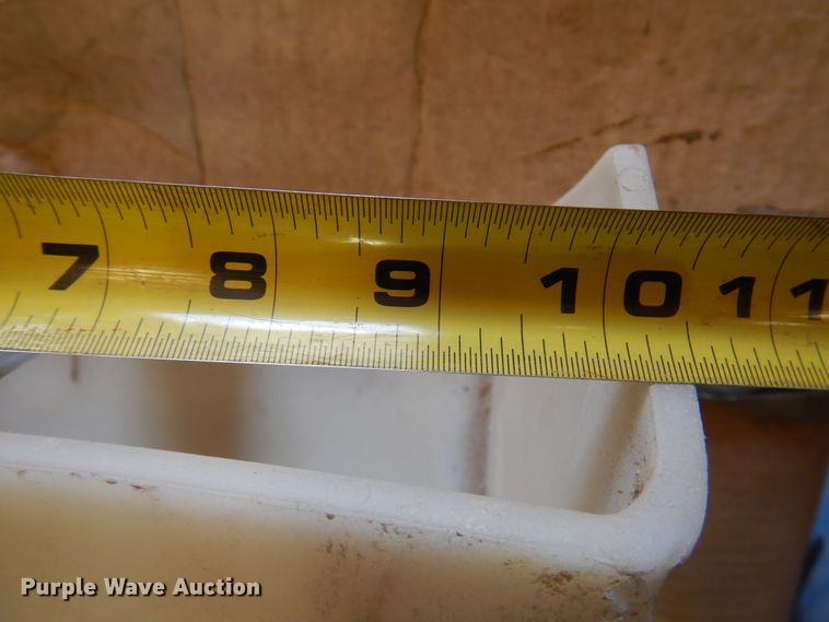 image for item EX9707 Approximately 184 conveyor buckets