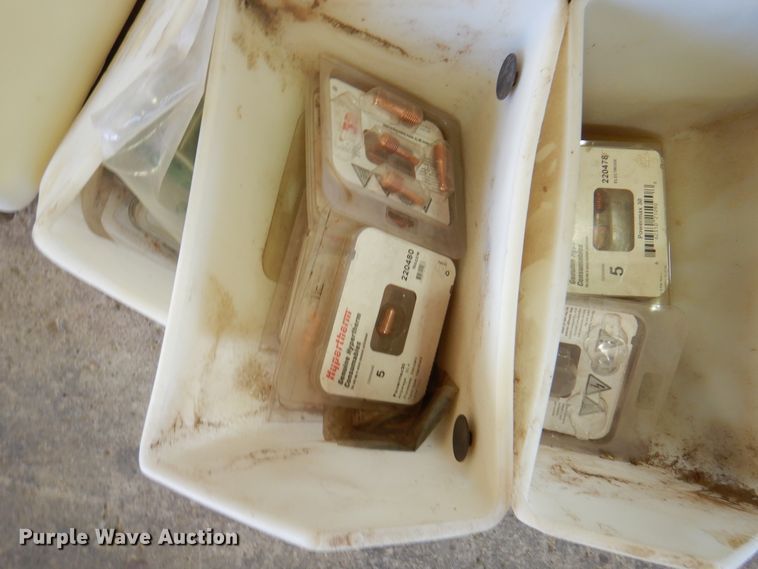 image for item EX9707 Approximately 184 conveyor buckets