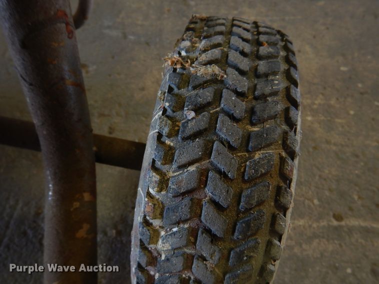 image for item EX9710 Graco GMax 3900 paint sprayer