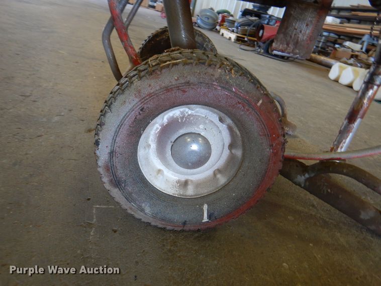 image for item EX9710 Graco GMax 3900 paint sprayer