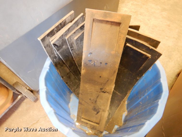 image for item EX9727 Lifting equipment