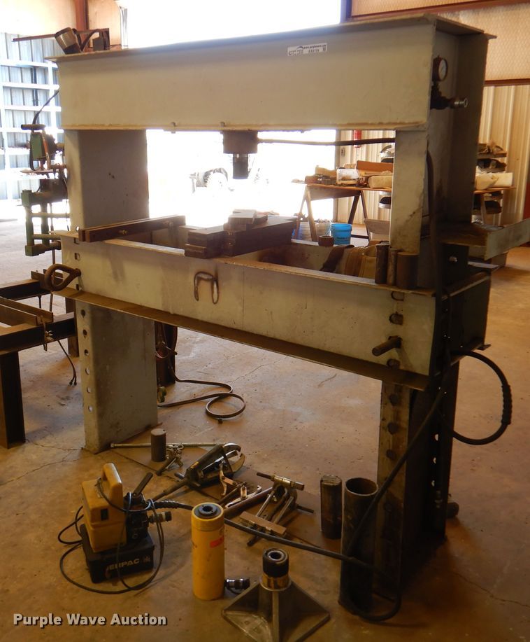 image for item EX9729 Hydraulic press