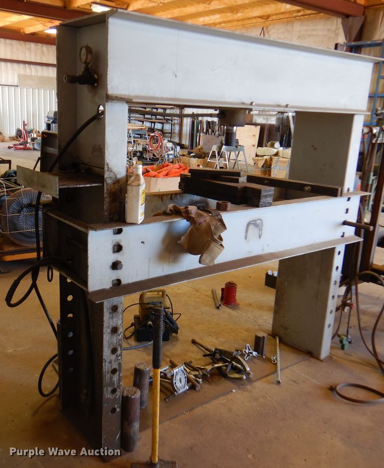 image for item EX9729 Hydraulic press