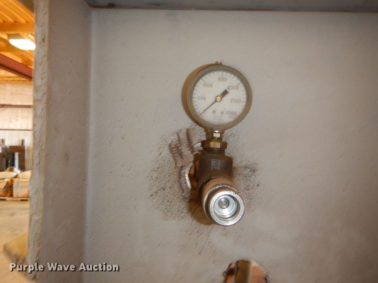 image for item EX9729 Hydraulic press