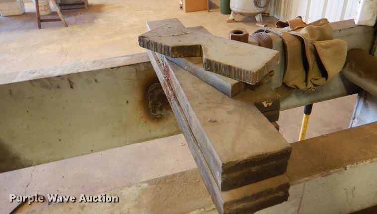 image for item EX9729 Hydraulic press