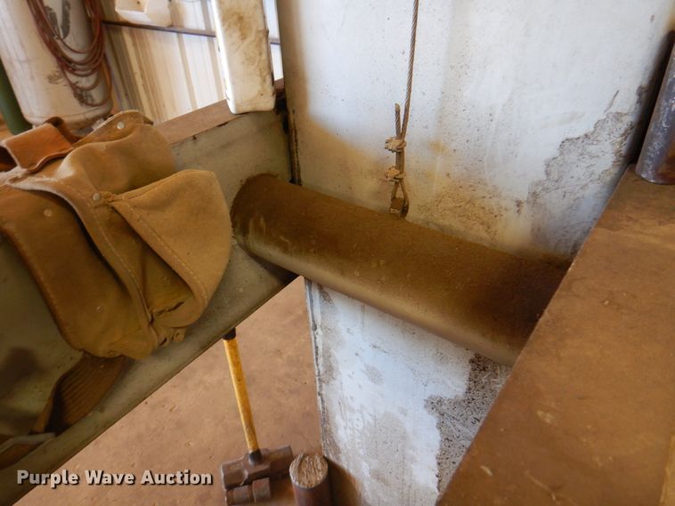 image for item EX9729 Hydraulic press