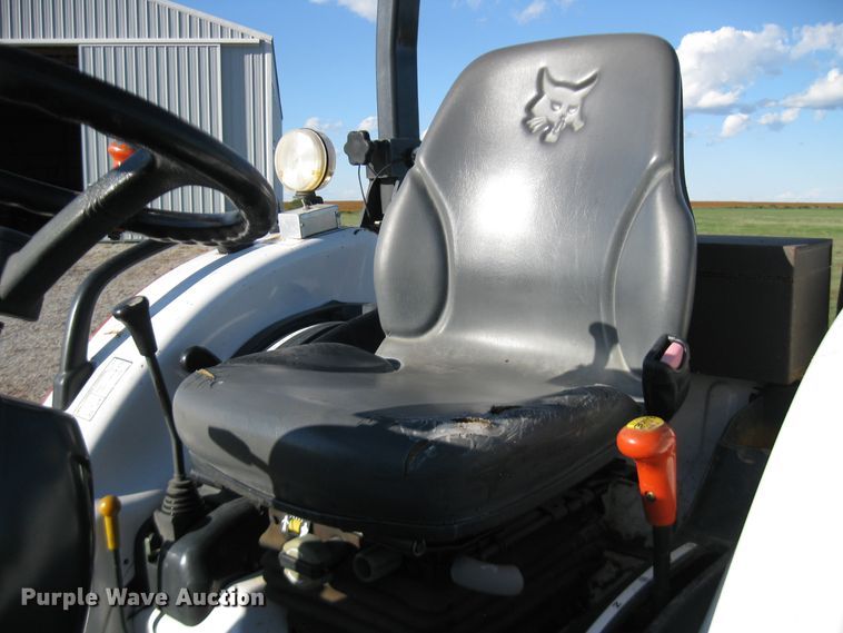 image for item FW9051 Bobcat CT450  MFWD tractor