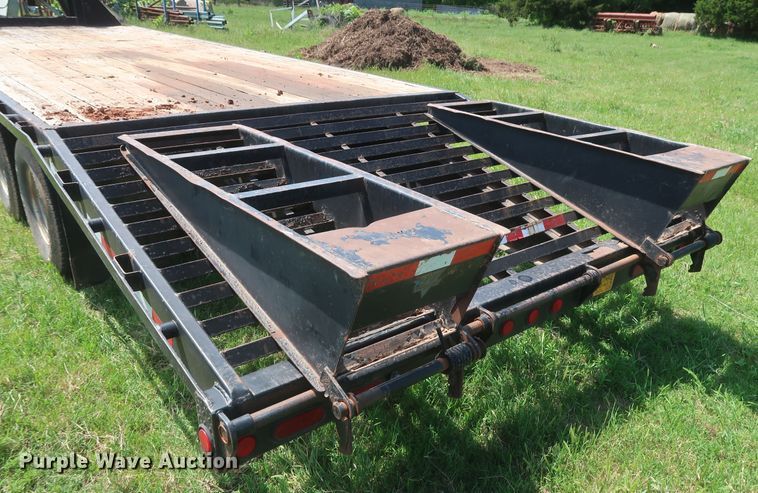 image for item GS9925 2011 PJ  equipment trailer