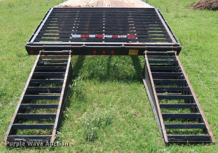 image for item GS9925 2011 PJ  equipment trailer