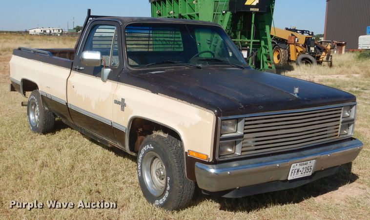 image for item HC9208 1984 Chevrolet C10  pickup truck