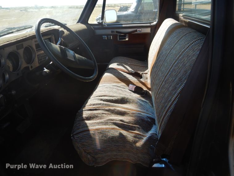 image for item HC9208 1984 Chevrolet C10  pickup truck