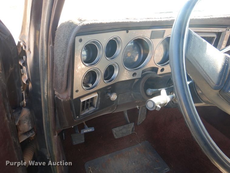 image for item HC9208 1984 Chevrolet C10  pickup truck