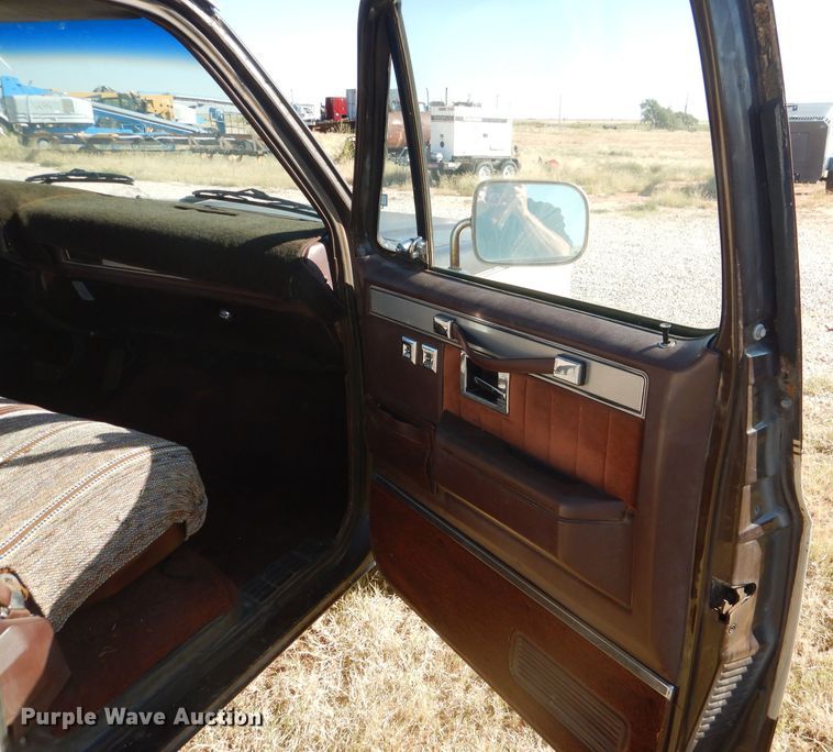 image for item HC9208 1984 Chevrolet C10  pickup truck