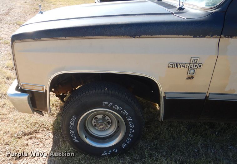 image for item HC9208 1984 Chevrolet C10  pickup truck