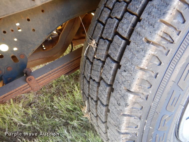 image for item HC9209 1988 Chevrolet Suburban  SUV