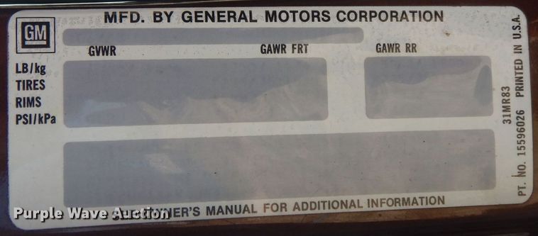 image for item HC9209 1988 Chevrolet Suburban  SUV