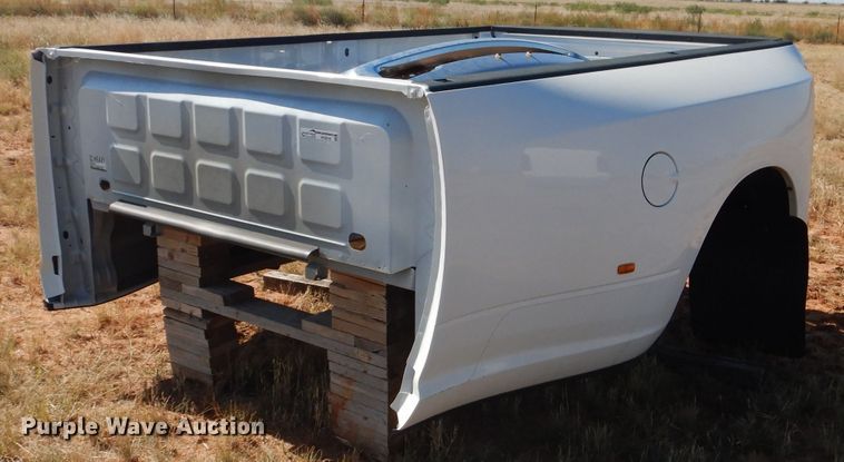 image for item HC9216 2015 Dodge Ram 3500  pickup truck bed