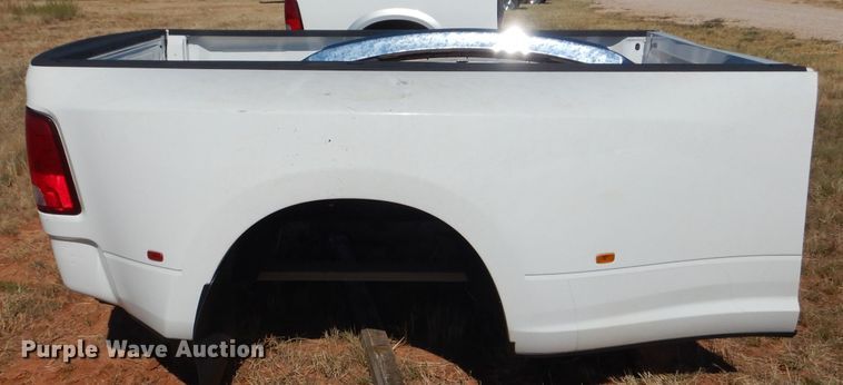 image for item HC9216 2015 Dodge Ram 3500  pickup truck bed