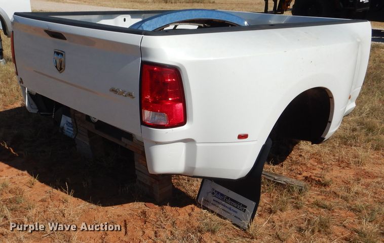image for item HC9216 2015 Dodge Ram 3500  pickup truck bed