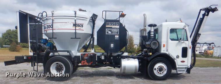 image for item HT9457 2004 Peterbilt 320  pot hole patcher truck