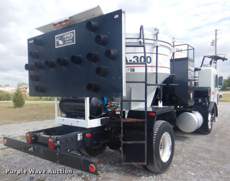 image for item HT9457 2004 Peterbilt 320  pot hole patcher truck