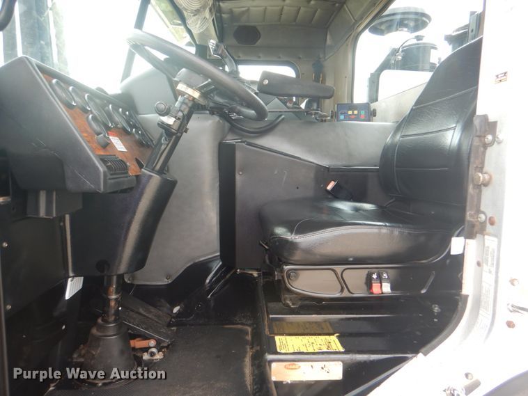 image for item HT9457 2004 Peterbilt 320  pot hole patcher truck