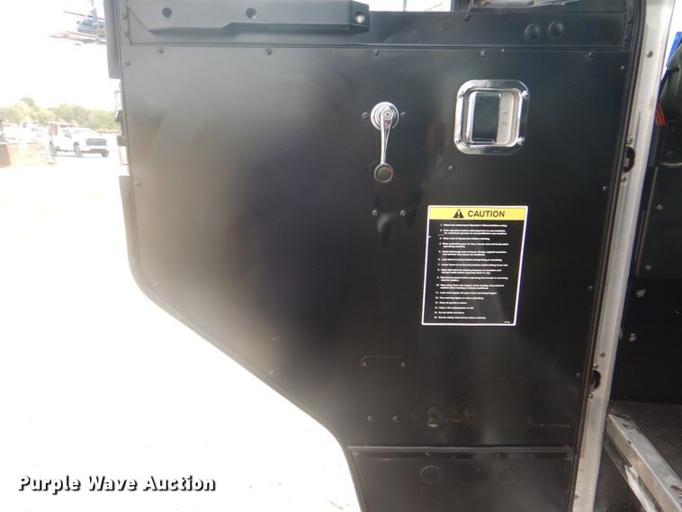 image for item HT9457 2004 Peterbilt 320  pot hole patcher truck