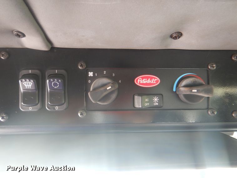 image for item HT9457 2004 Peterbilt 320  pot hole patcher truck