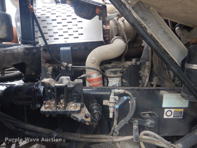 image for item HT9457 2004 Peterbilt 320  pot hole patcher truck