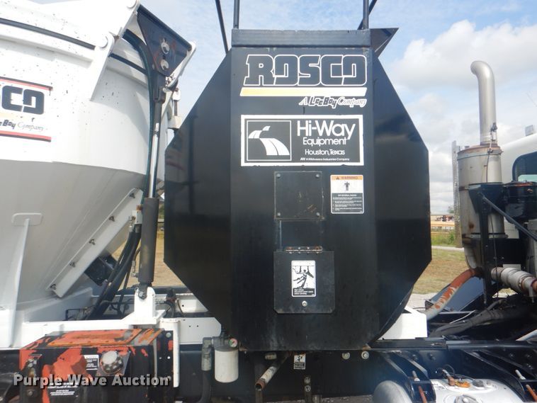 image for item HT9457 2004 Peterbilt 320  pot hole patcher truck