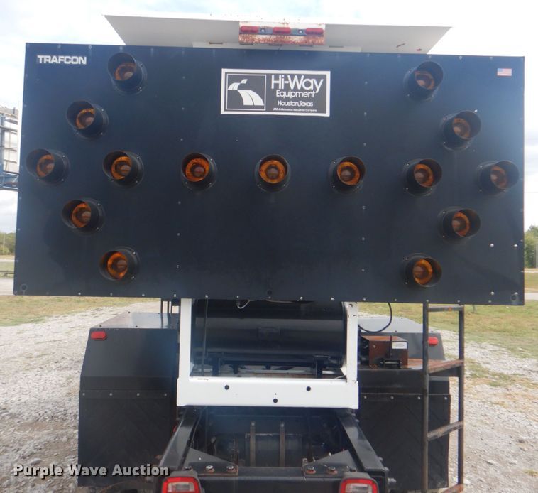 image for item HT9457 2004 Peterbilt 320  pot hole patcher truck